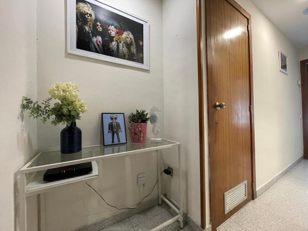 Plaza Universidad Rooms Барселона Экстерьер фото