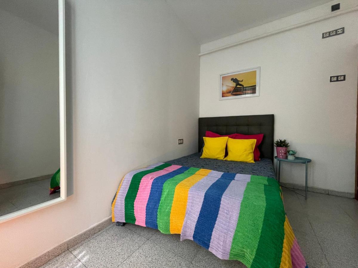 Plaza Universidad Rooms Барселона Экстерьер фото